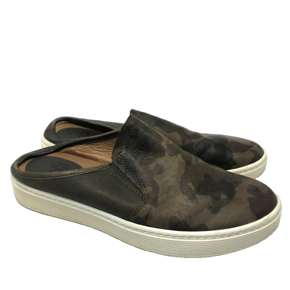 Sofft Sneakers Camo Green Brown Leather Slip On Close Toe Open Back Womens 7.5